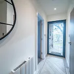 4-bed Townhouse, Secure & Close To Centre- Ideal For Corporate Guests Leeds (West Yorkshire)