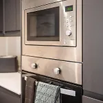Lägenhet 4-bed Townhouse, Secure & Close To Centre- Ideal For Corporate Guests