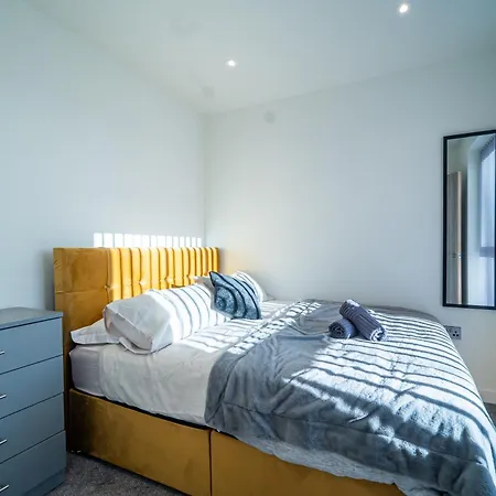 4-bed Townhouse, Secure & Close To Centre- Ideal For Corporate Guests Leeds (West Yorkshire)