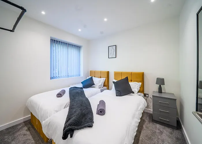 4-bed Townhouse, Secure & Close To Centre- Ideal For Corporate Guests Leeds (West Yorkshire)